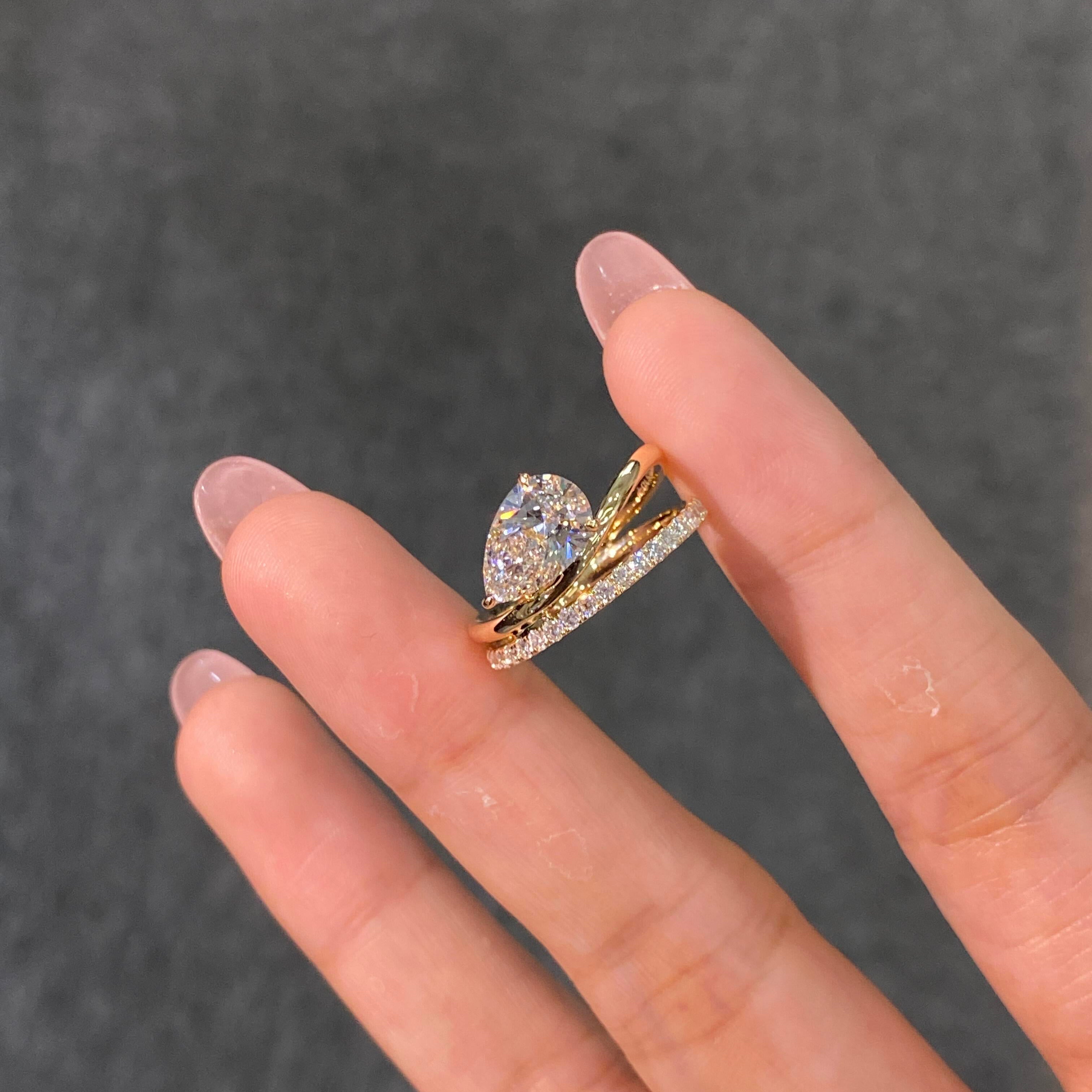 "Between the Fingers" Ring featuring Intertwined Double Bands and a Pear-Shaped Lab-Grown Diamond — D Color, VS1 Clarity