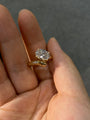 The image shows a 2-carat diamond.