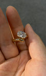 The image shows a 2-carat diamond.