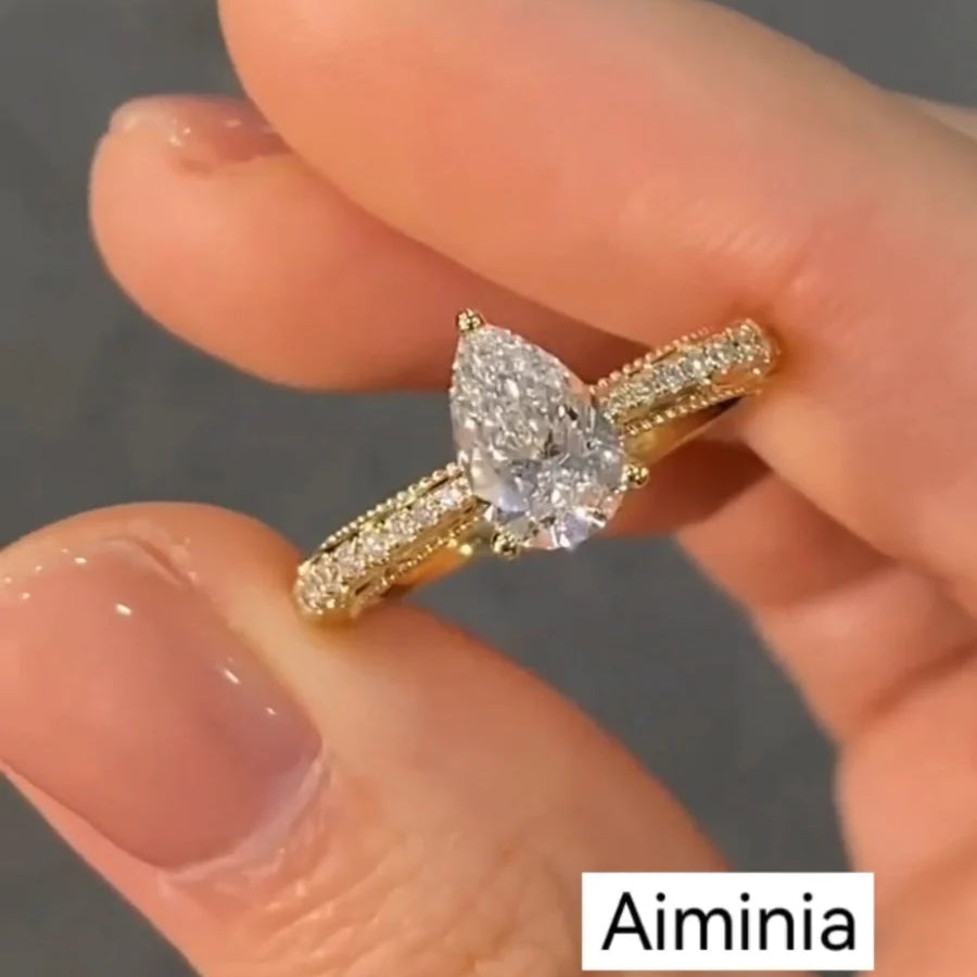Teardrop-shaped artificial diamond ring